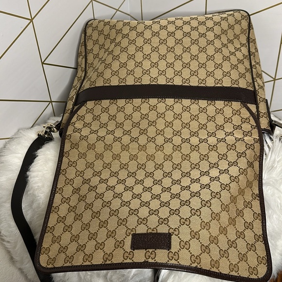 💯Authentic Gucci Canvas Messenger Bag🍀 - Picture 14 of 17